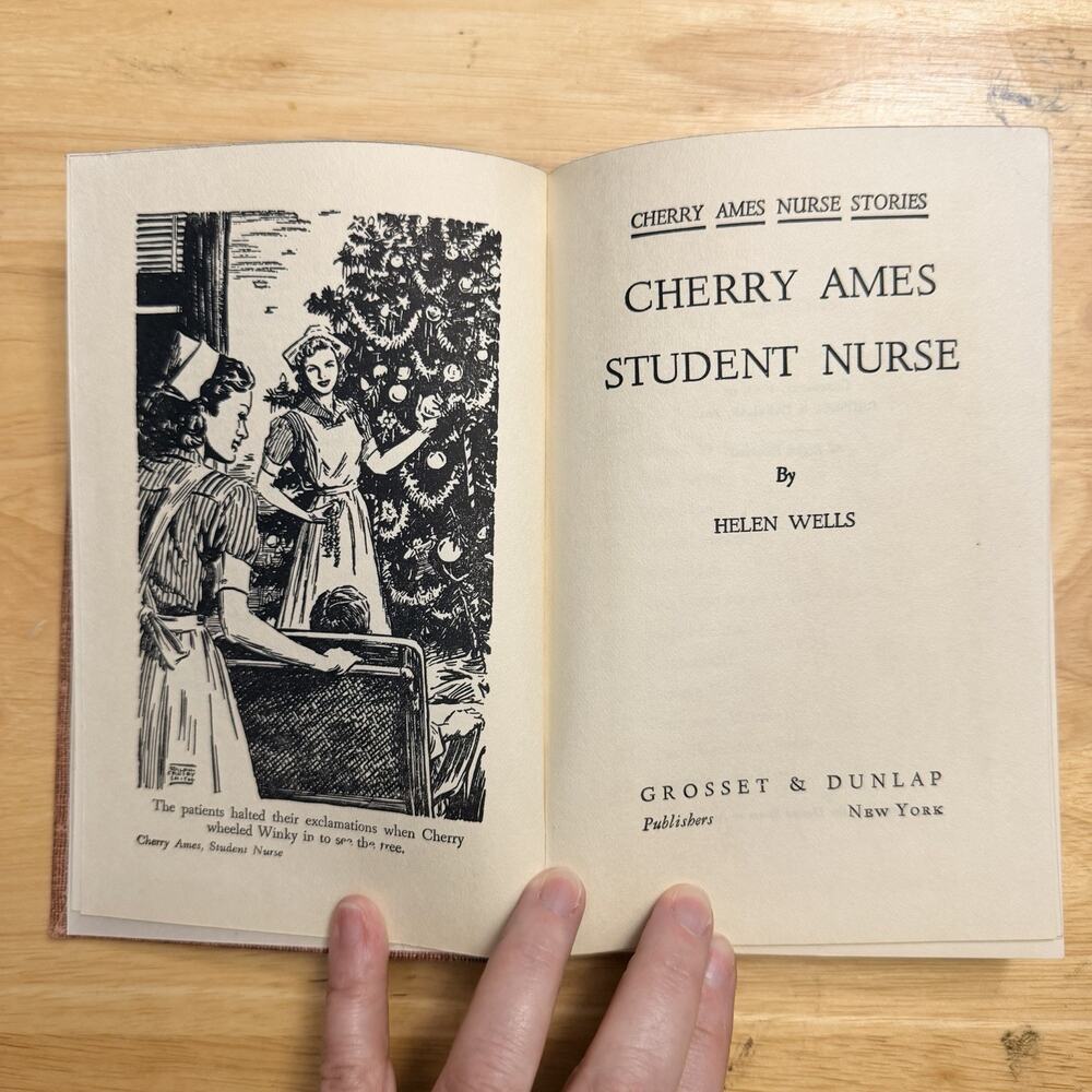 Cherry Ames Student Nurse Stories by Helen Wells Hardcover Book Vintage 1943 - Picture 4 of 12